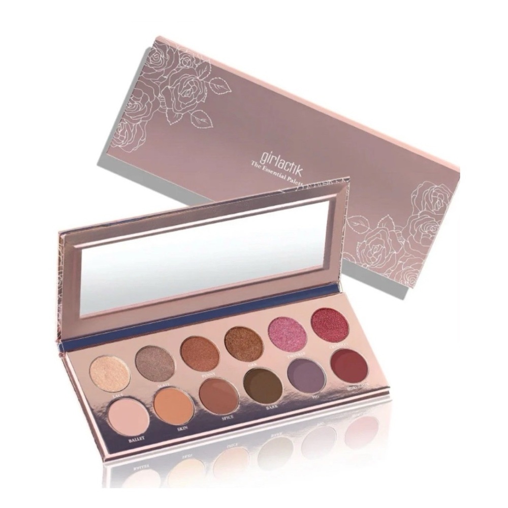 GIRLACTIK The Essential Palette 12 Pan Eyeshadow Palette 18g / 0.63 oz NIB
